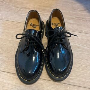 Dr. Martens Women's 1461 W Oxford, Black Patent 6 6.5